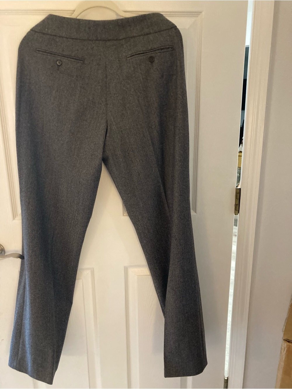 Women's Tailored Gray Dress Trousers - Sleek Professional Fit